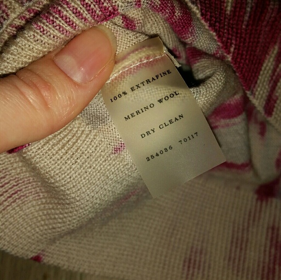 100% Merino Wool Ann Taylor Cardigan - Picture 5 of 5